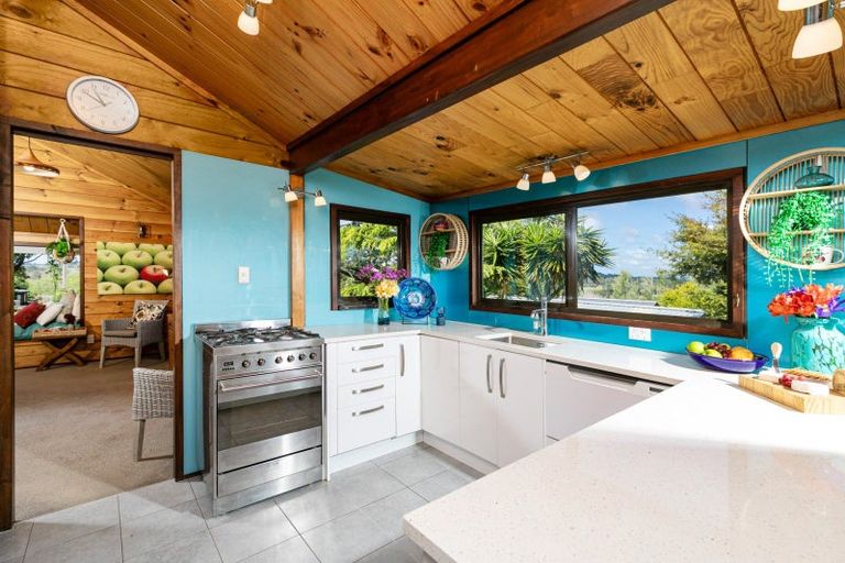 Photo of property in 32 Jeffs Road, Dairy Flat, Albany, 0794