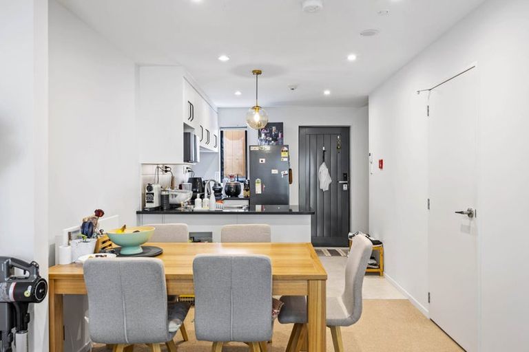 Photo of property in Rf202b, 16/18 Hewlett Road, Massey, Auckland, 0614