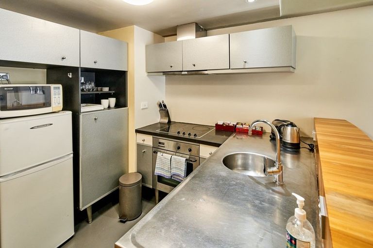 Photo of property in St Pauls Apartments, 98/43u Mulgrave Street, Thorndon, Wellington, 6011