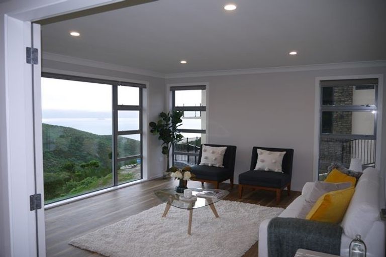 Photo of property in 25 Grumman Lane, Newlands, Wellington, 6037