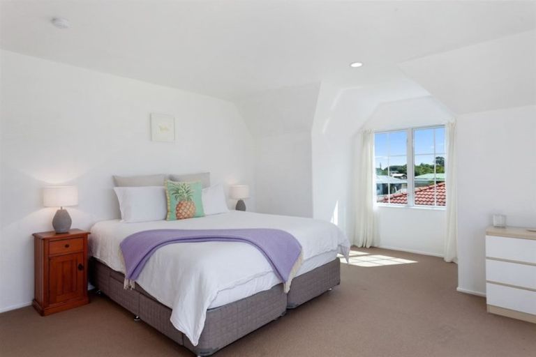 Photo of property in 33 Edgewater Grove, Whakatane, 3120