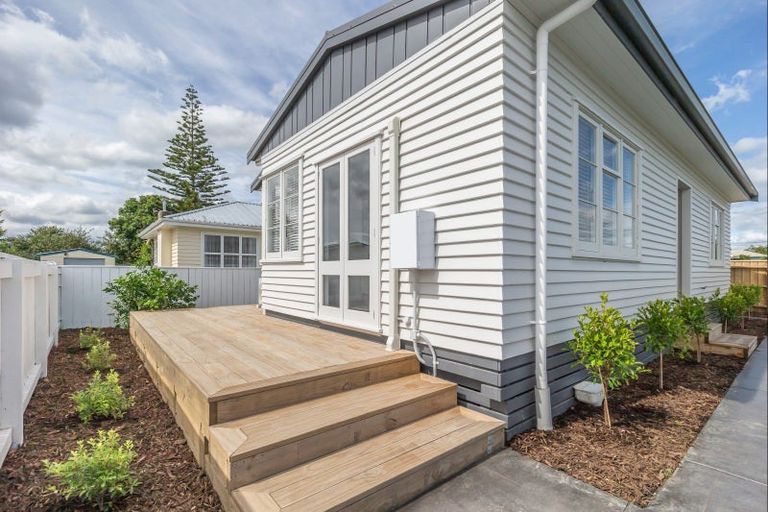 Photo of property in 27 Reeve Street, Levin, 5510