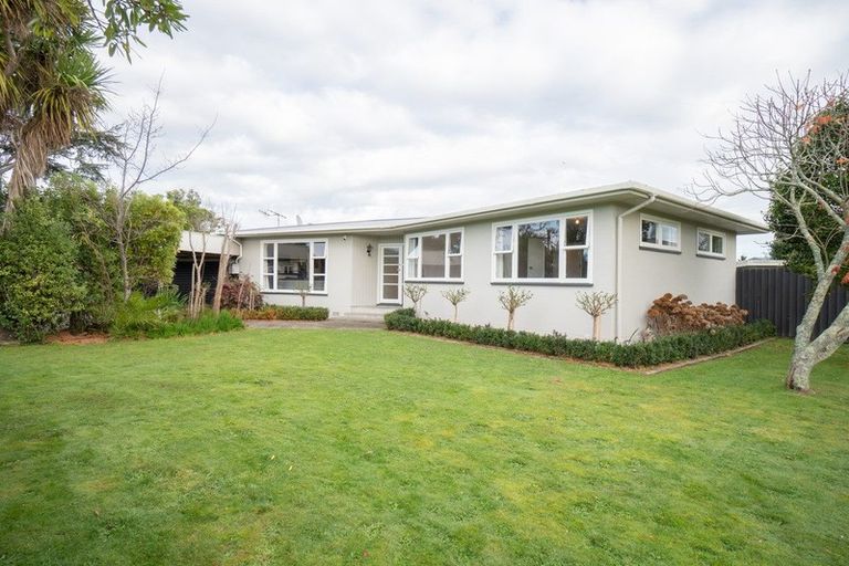 Photo of property in 2 Purnell Court, Awapuni, Palmerston North, 4412