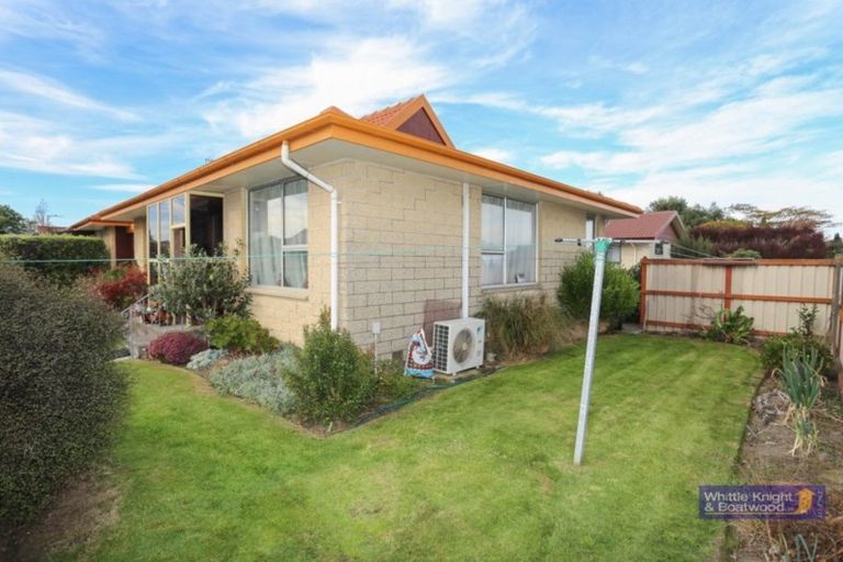 Photo of property in 2/30 Trevor Street, Hornby, Christchurch, 8042