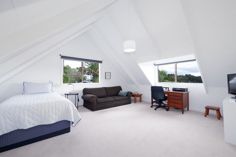 Photo of property in 6 Puketiro Place, Paihia, 0200