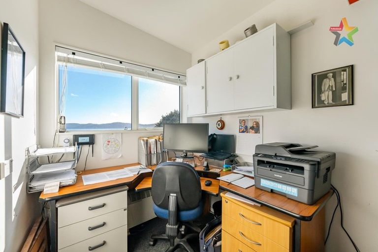 Photo of property in 29a Totara Street, Eastbourne, Lower Hutt, 5013