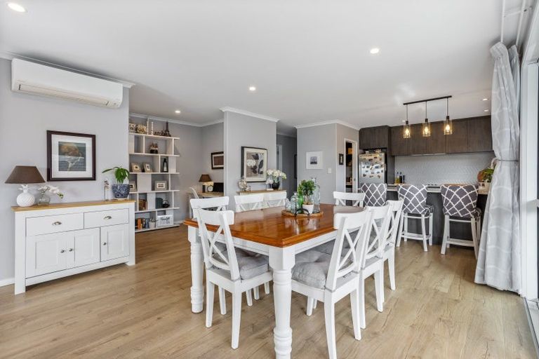 Photo of property in 12 Urumaraki Avenue, Helensville, 0800