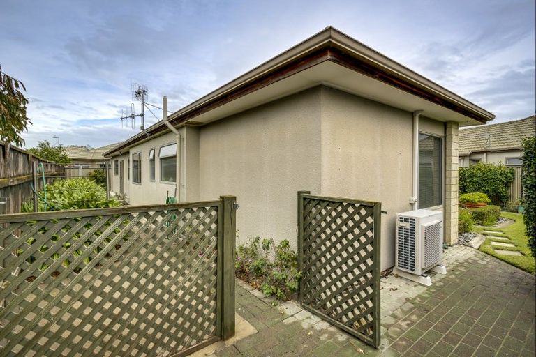 Photo of property in 14 Claridge Place, Taradale, Napier, 4112