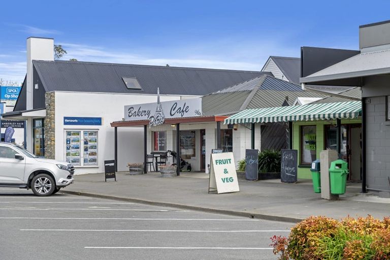 Photo of property in 15 South Crescent, Amberley, 7481