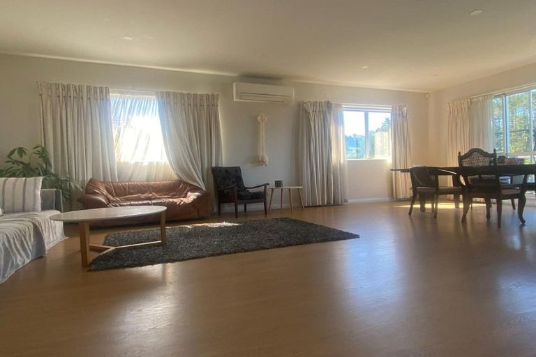 Photo of property in 28 Golden Morning Drive, Albany Heights, Auckland, 0632