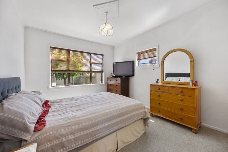Photo of property in 18 Logan Avenue, Marewa, Napier, 4110