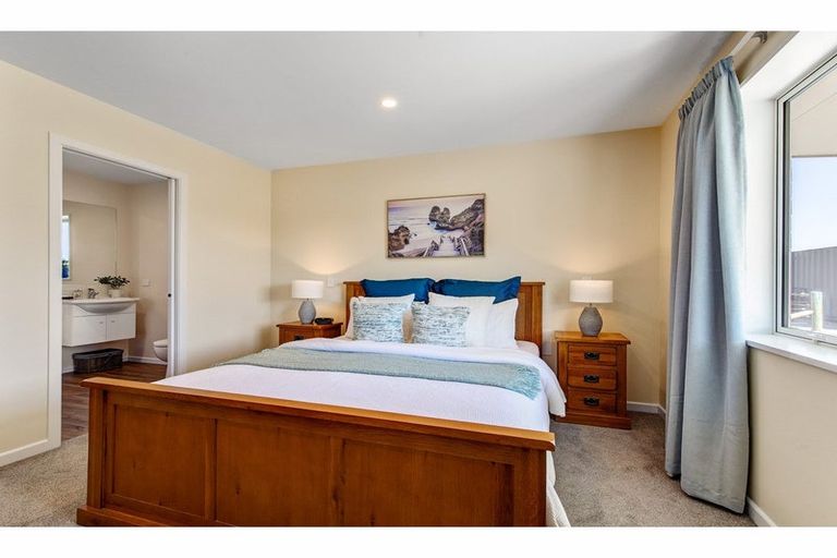 Photo of property in 382 Harmans Gorge Road, View Hill, Oxford, 7495