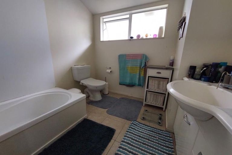 Photo of property in 12 Cornford Street, Karori, Wellington, 6012