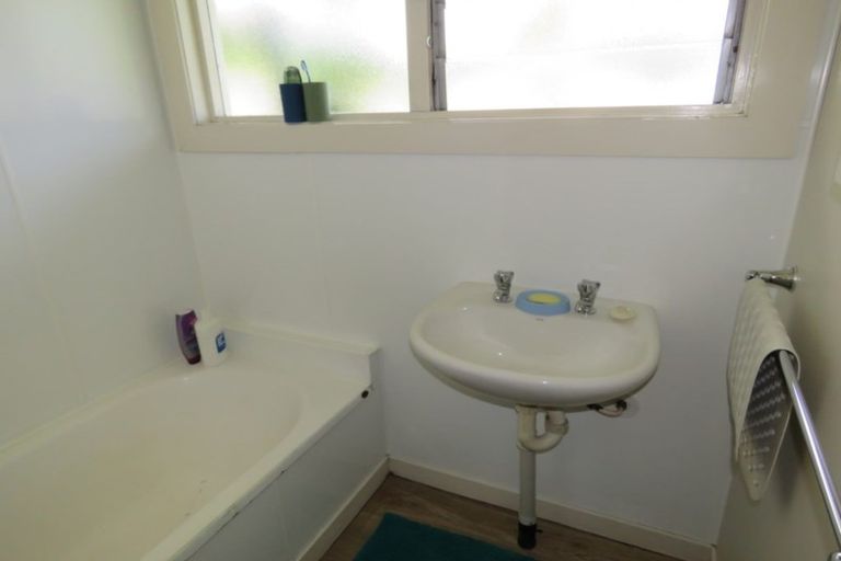 Photo of property in 14 Crampton Road, Reefton, 7830