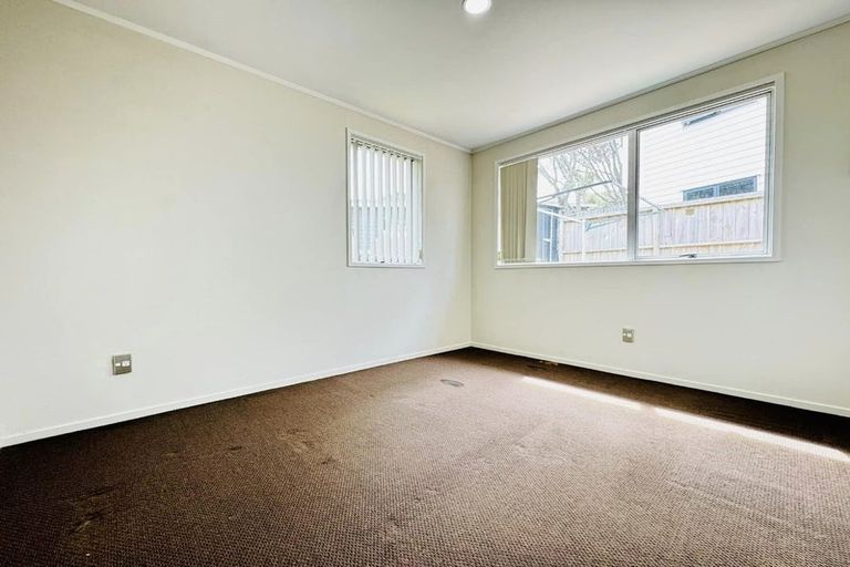 Photo of property in 26 Clyma Place, Massey, Auckland, 0614