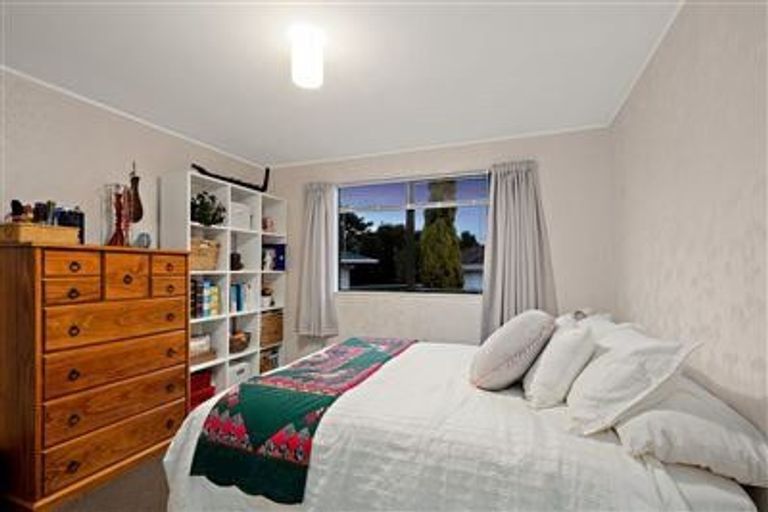 Photo of property in 63a/1 Colwill Road, Massey, Auckland, 0614