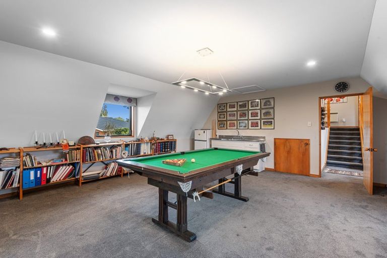 Photo of property in 24 Highland Place, Avonhead, Christchurch, 8042