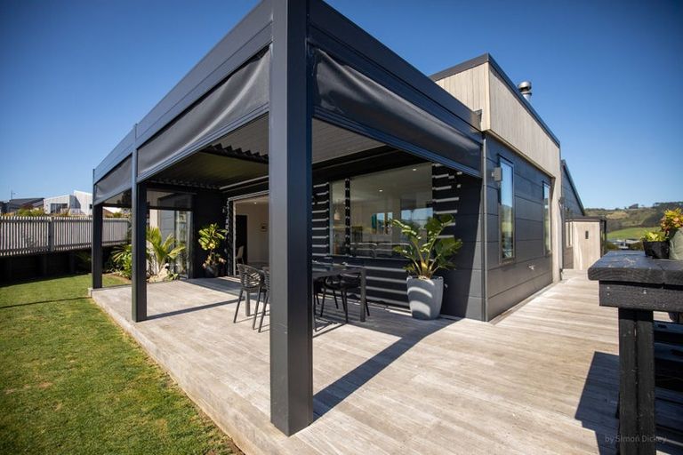 Photo of property in 4 Omahina Street, Raglan, 3225