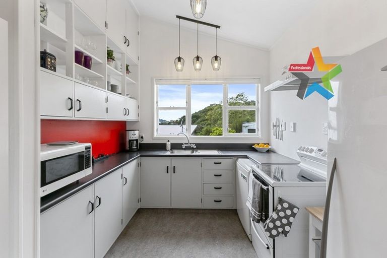 Photo of property in 80 Collier Avenue, Karori, Wellington, 6012