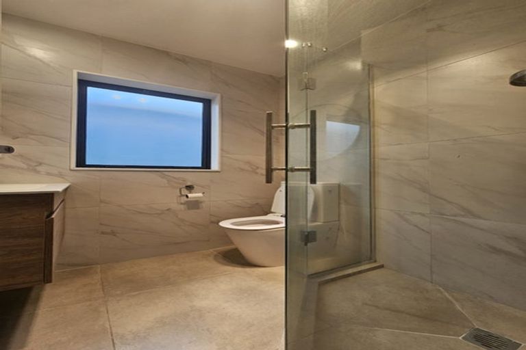 Photo of property in 85 Hutchinsons Road, Bucklands Beach, Auckland, 2014
