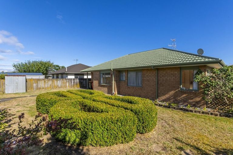 Photo of property in 102 Makarini Street, Paraparaumu, 5032