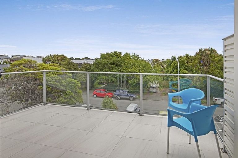 Photo of property in 11/180 Peterborough Street, Christchurch Central, Christchurch, 8013