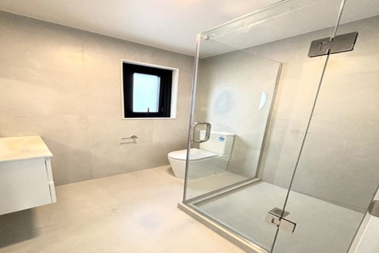 Photo of property in 349a Bucklands Beach Road, Bucklands Beach, Auckland, 2012