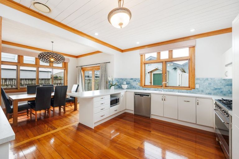 Photo of property in 25 North Street, Palmerston North, 4410