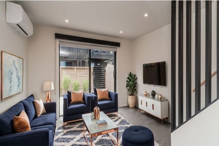 Photo of property in 3/22 Fitzherbert Road, Wainuiomata, Lower Hutt, 5014