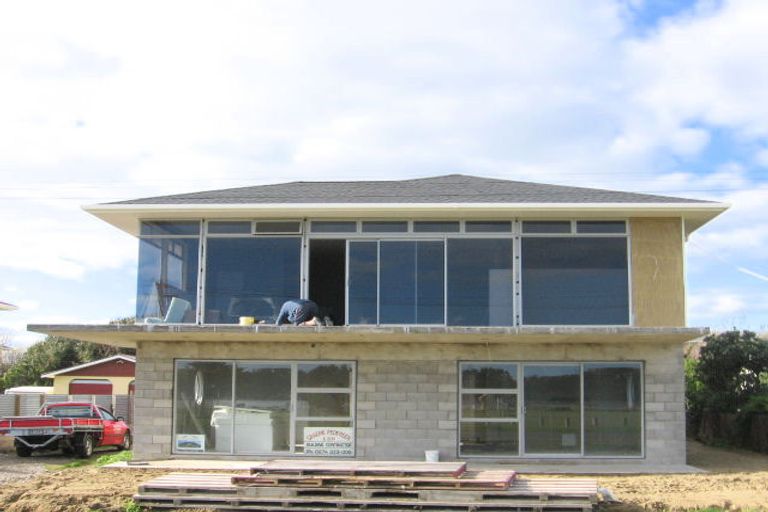 Photo of property in 31 Hartley Street, Foxton Beach, Foxton, 4815