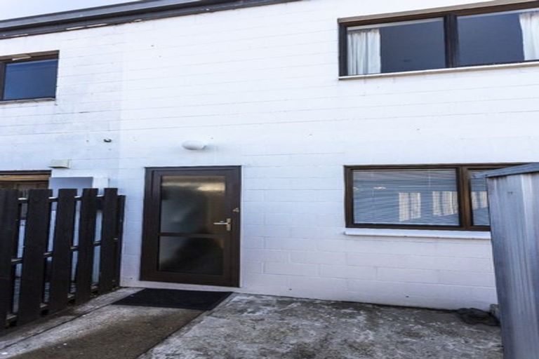 Photo of property in 4/49 Waltham Road, Sydenham, Christchurch, 8023