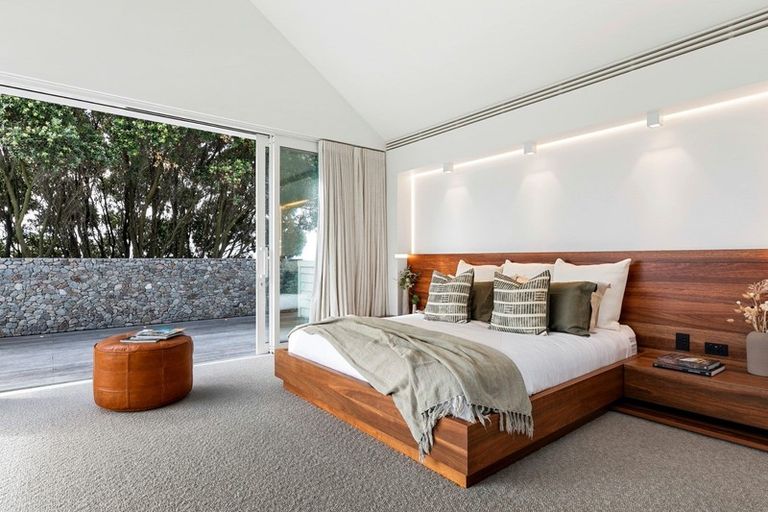 Photo of property in 192 Marine Parade, Mount Maunganui, 3116