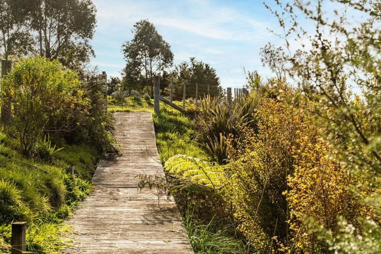 Photo of property in 122 Cames Road, Mangawhai, Wellsford, 0975