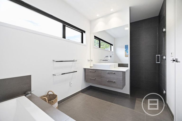 Photo of property in 12 Highfield Ridge, Wanaka, 9305