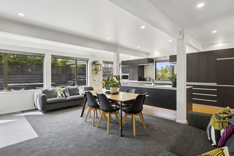 Photo of property in 18 Estuary Crescent, Fairfield, Dunedin, 9018