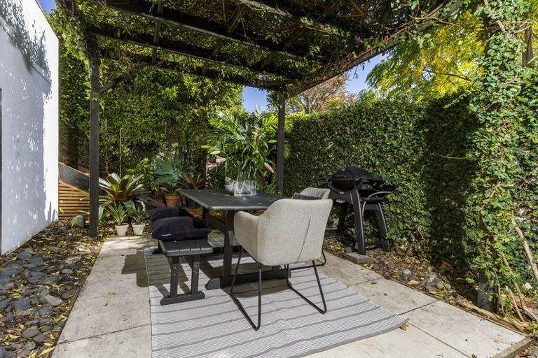 Photo of property in 1/34 Glamorgan Drive, Torbay, Auckland, 0630