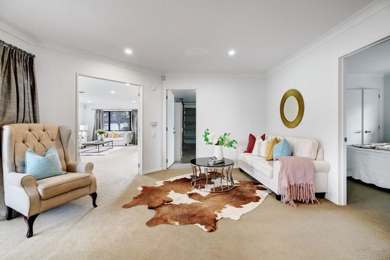 Photo of property in 16 Turnberry Drive, Wattle Downs, Auckland, 2103