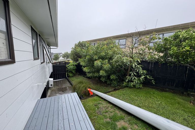 Photo of property in 36 Albatross Road, Red Beach, 0932