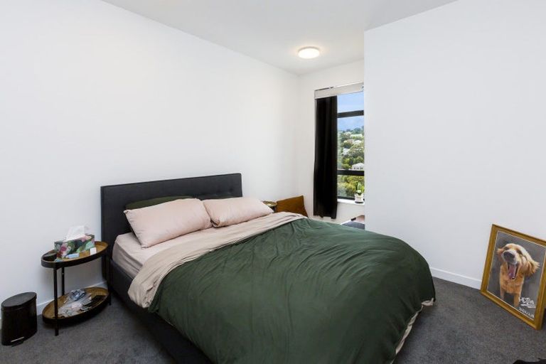 Photo of property in 69u3 Tiketike Way, Brooklyn, Wellington, 6021