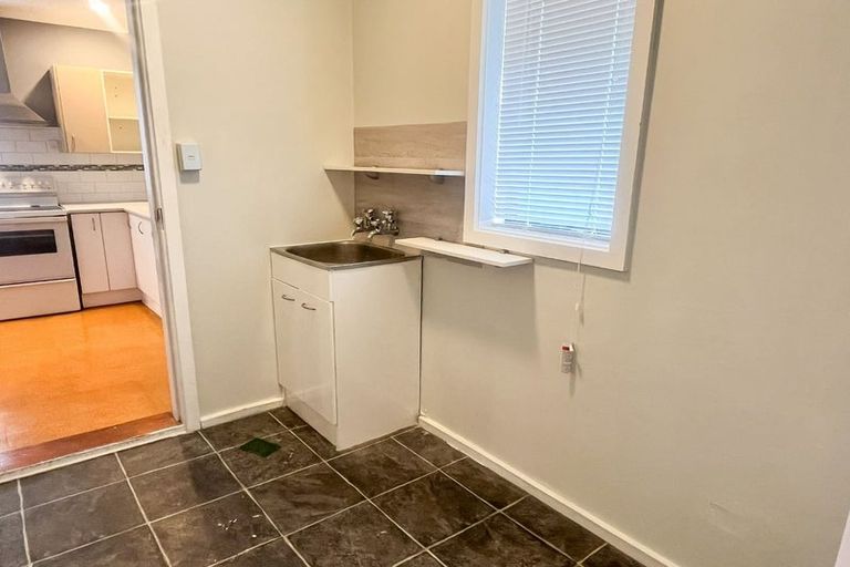 Photo of property in 16 Long Street, Woolston, Christchurch, 8023