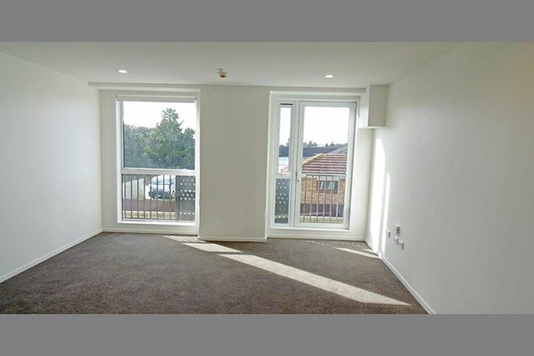 Photo of property in 19 Charles Street, Papatoetoe, Auckland, 2025