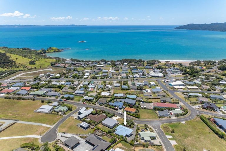 Photo of property in 4 Torsby Road, Coopers Beach, 0420