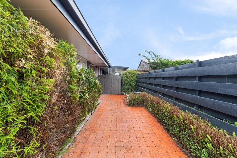 Photo of property in 50 Windsor Street, Terrace End, Palmerston North, 4410