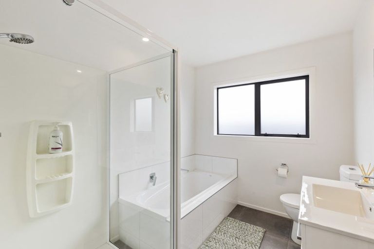 Photo of property in 21 Smith Street, Lepperton, New Plymouth, 4373