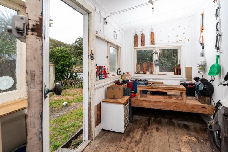 Photo of property in 6 Estuary Street, Makara Beach, Karori, 6972