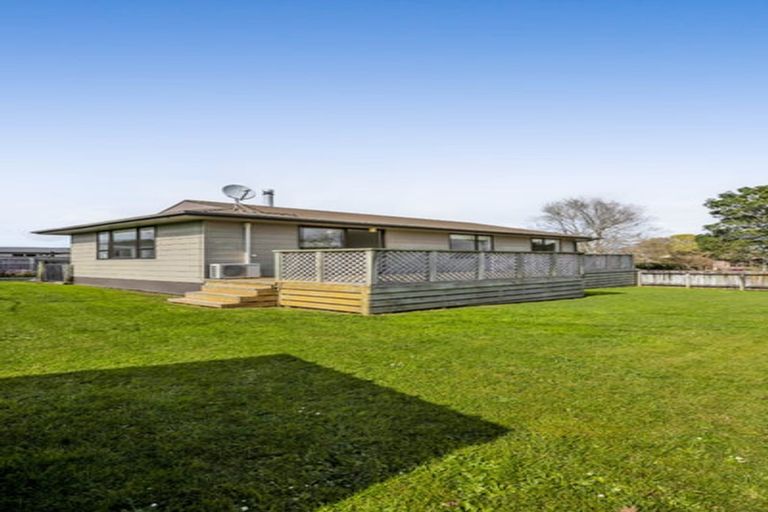 Photo of property in 10 Aratapu Street, Waitara, 4320
