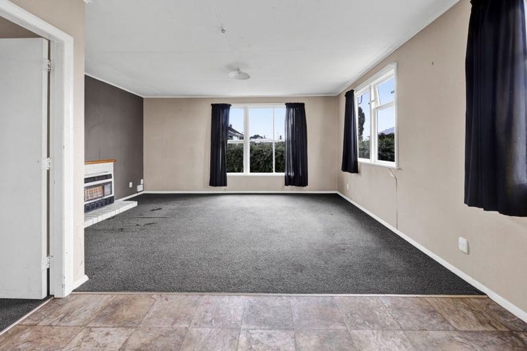 Photo of property in 156 Glover Road, Hawera, 4610