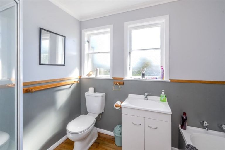 Photo of property in 5 Green Avenue, Levin, 5510