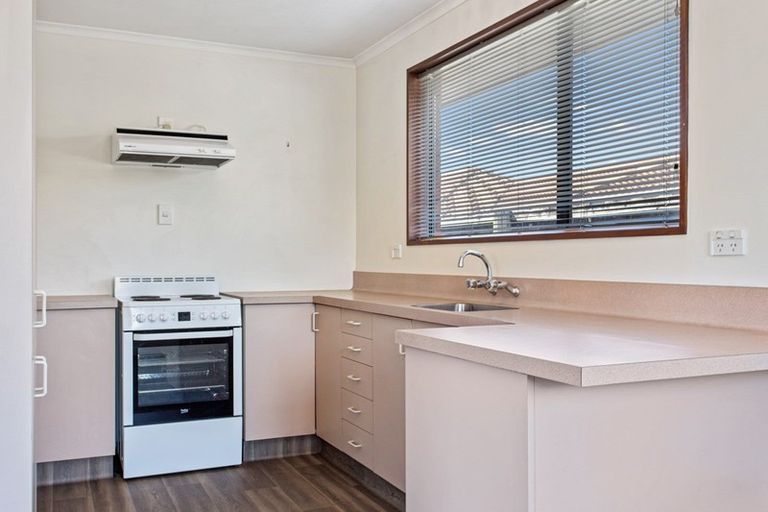 Photo of property in 13 Buckham Street, Rangiora, 7400