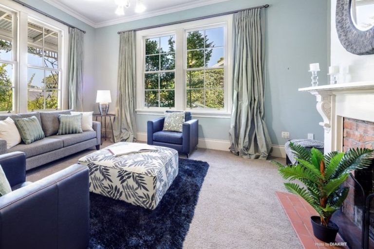 Photo of property in 10 Harriett Street, Thorndon, Wellington, 6011